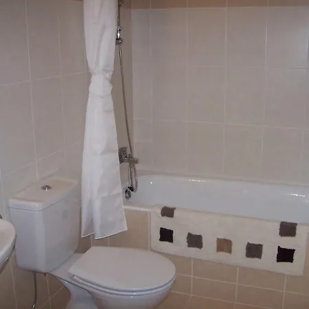 D202 Vanessa Apartments, Apartament *