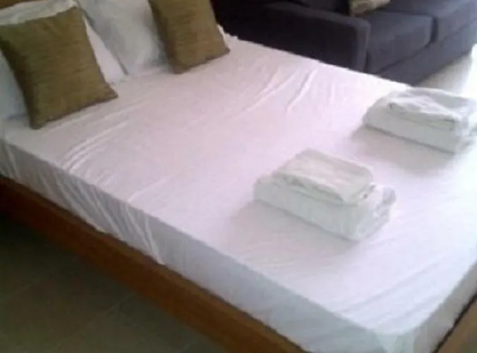 D202 Vanessa Apartments, Lägenhet Pégeia